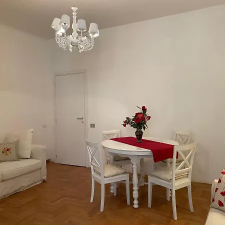 Elegant Apt-typical Palazzina Pz Alessandria Daire