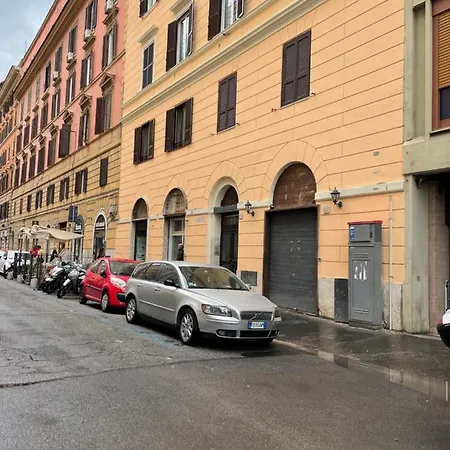 Daire Elegant Apt-typical Palazzina Pz Alessandria Roma