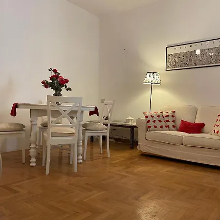 Elegant Apt-typical Roman Palazzina Pz Alessandria *