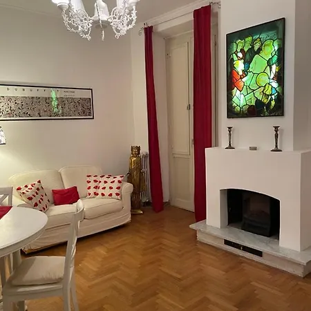 Elegant Apt-typical Roman Palazzina Pz Alessandria